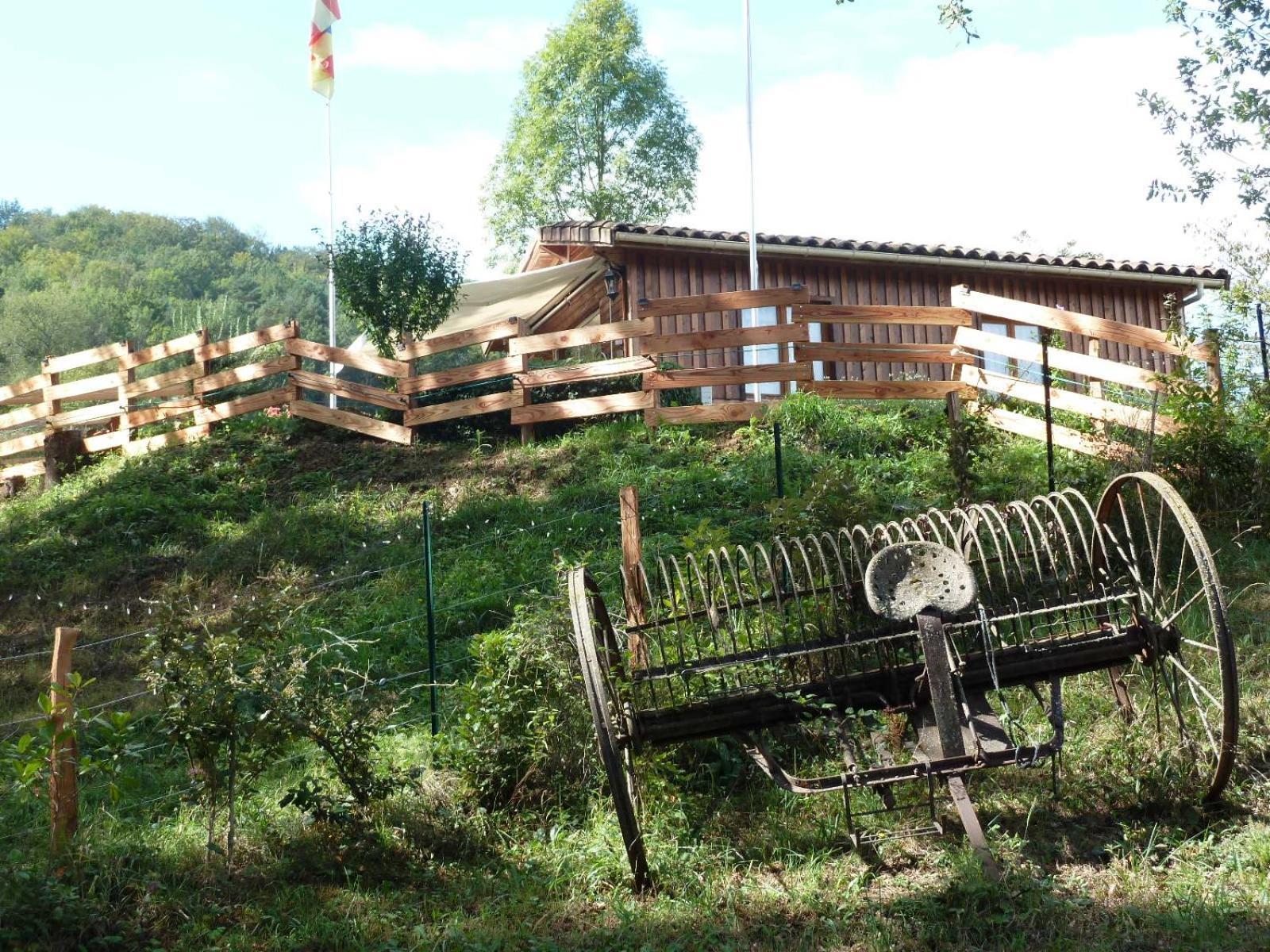 Gite La Lanterne Transition Ecologique Avec Borne De Recharge 7Kw Site Sous Video Protection Nalzen Exterior photo